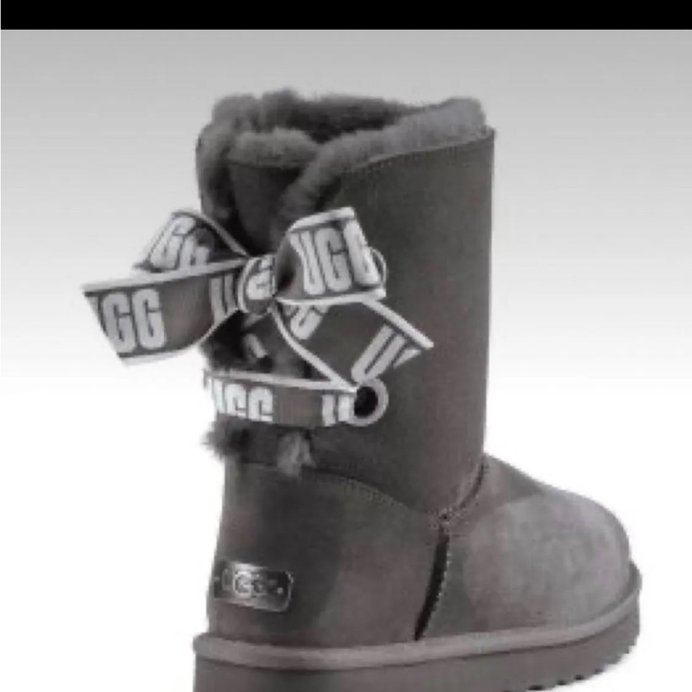 UGG Gray Boots with Logo Bow